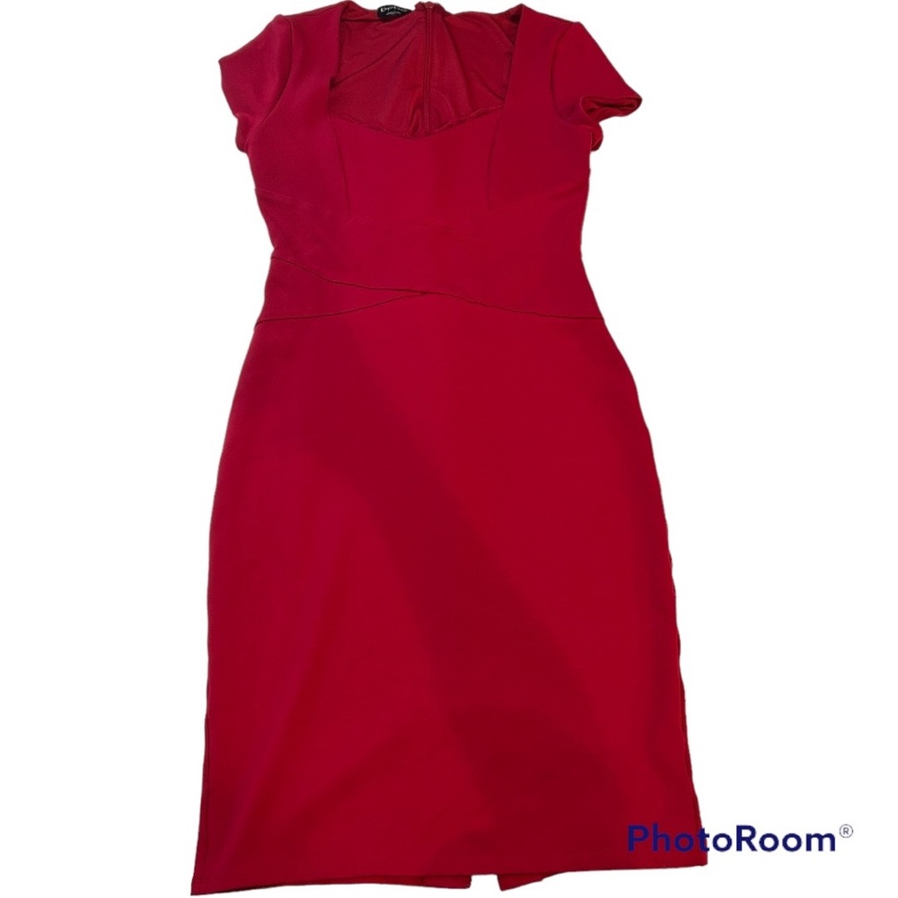 Bebe pink magenta form fitting midi dress sweetheart lace bust